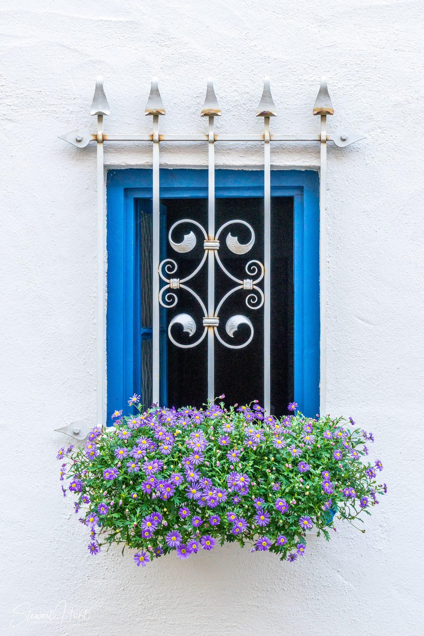 Neuschwanstein and Fussen 04068