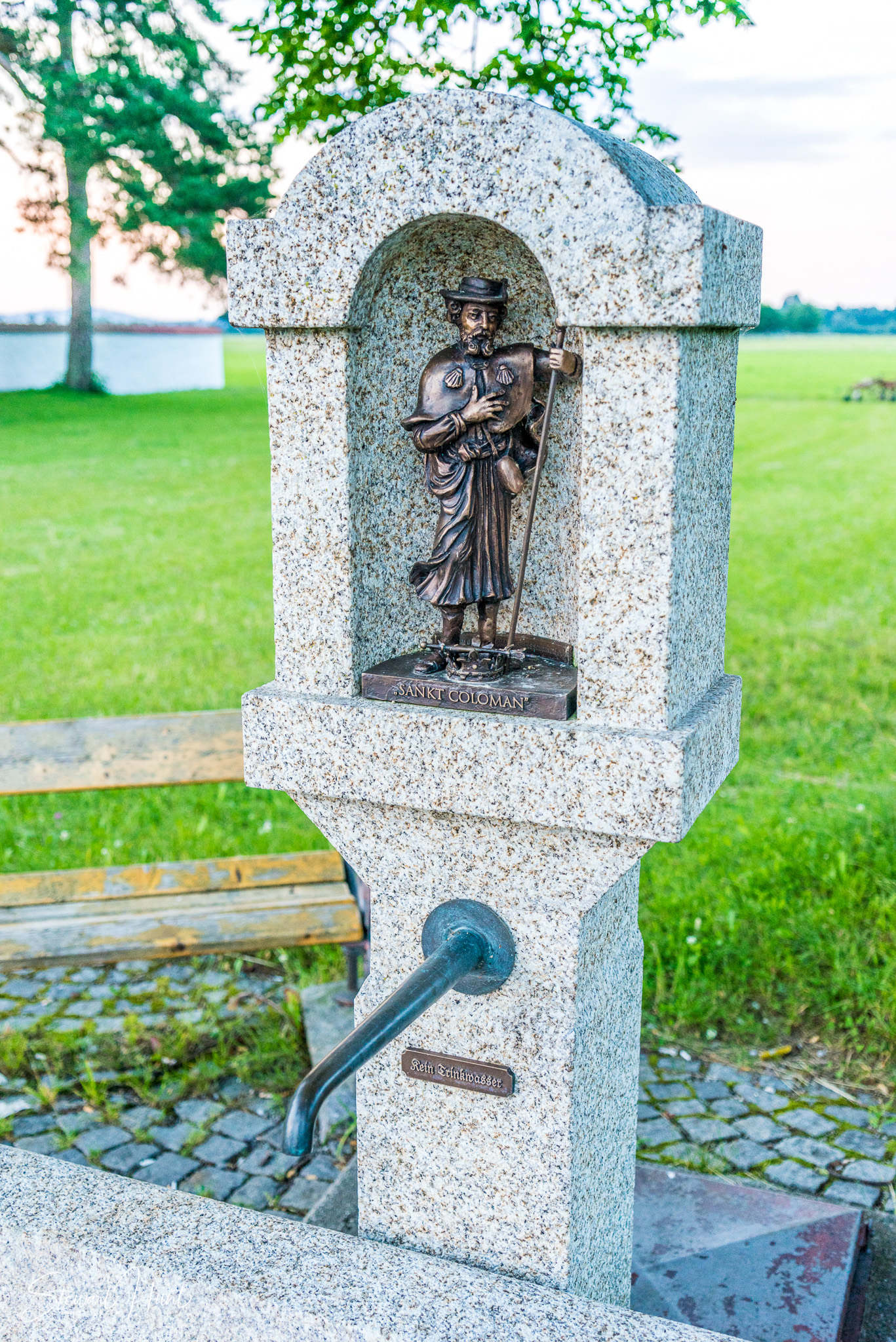 Neuschwanstein and Fussen 04103